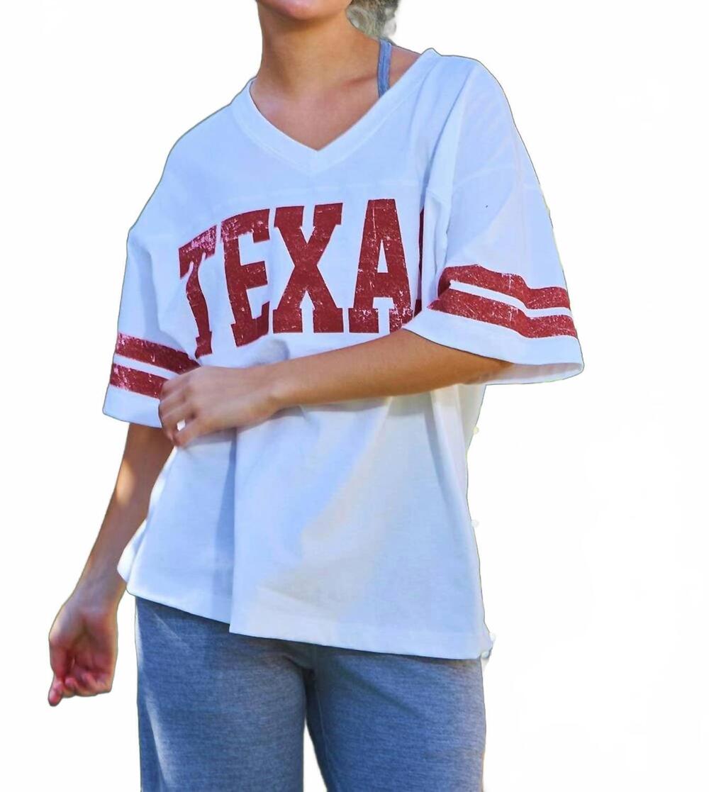 NEW BUCKETLIST texas print v-neck football tee in white/red
